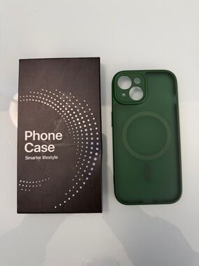 iPhone 15 Green MagSafe Case
